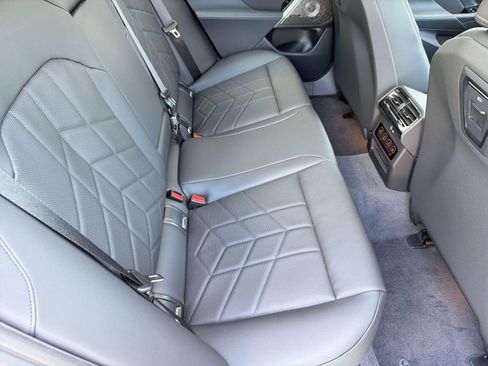 New 2027 BMW 550e xDrive AWD/4WD image 28