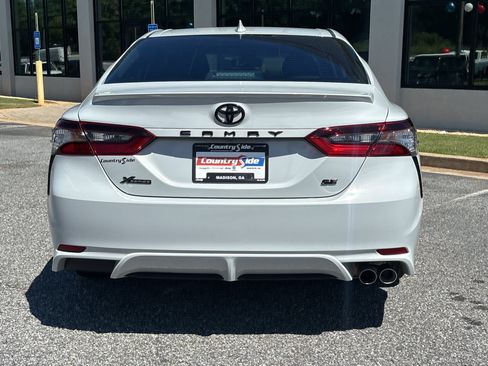 Used 2024 Toyota Camry SE w/ Convenience Package FWD image 11