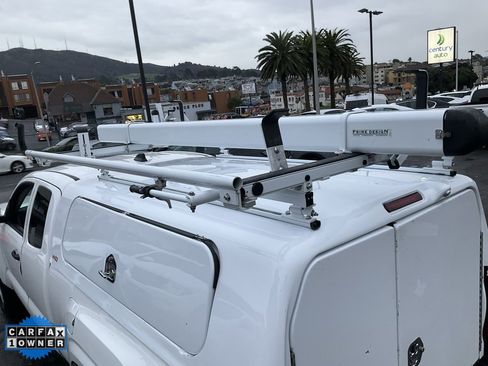 Used 2022 Toyota Tacoma SR image 66