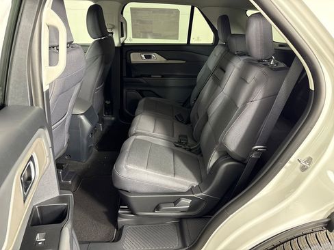New 2026 Ford Explorer Active image 31