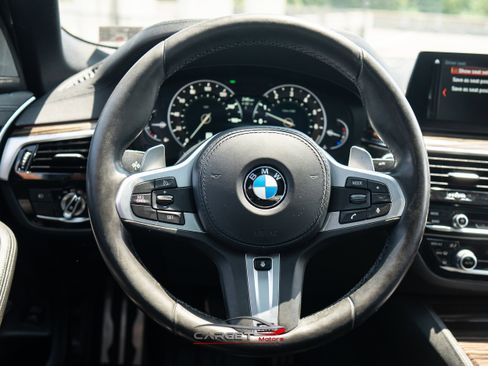 Used 2018 BMW 540i xDrive image 24