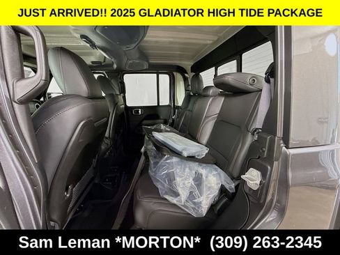 New 2025 Jeep Gladiator Sport image 23