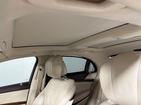 Used 2017 Mercedes-Benz S 550 4MATIC Sedan image 15