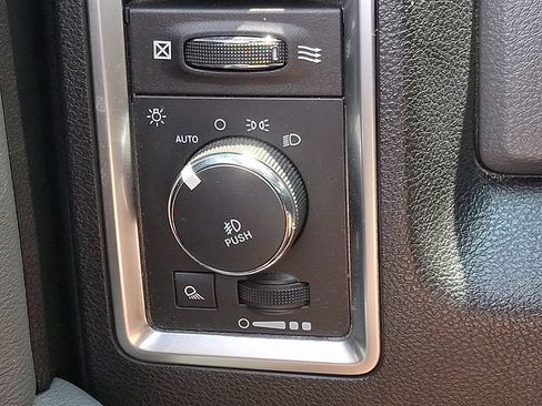 Used 2017 RAM 1500 Big Horn AWD/4WD image 25
