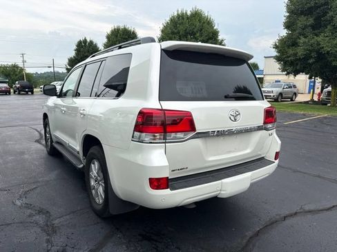 Used 2016 Toyota Land Cruiser AWD/4WD image 2