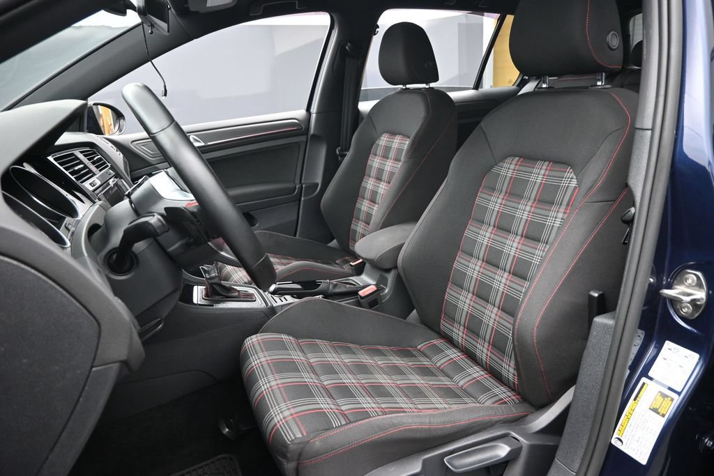 Used 2018 Volkswagen GTI S FWD image 15