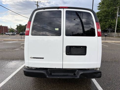 Used 2019 Chevrolet Express 3500 LT w/ LT Preferred Equipment Group RWD image 10