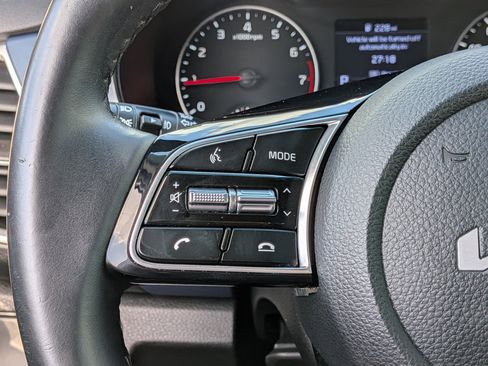 Used 2023 Kia Seltos S w/ Navigation Package FWD image 24