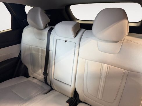 Used 2025 Hyundai Tucson SEL image 14