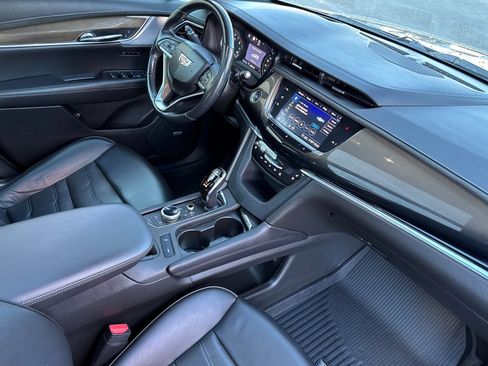 Used 2020 Cadillac XT6 Premium Luxury w/ Platinum Package image 21