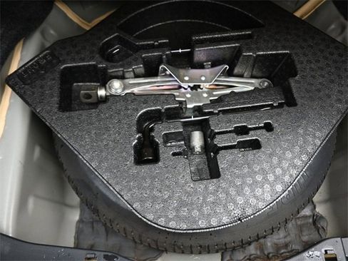 Used 2016 Honda Accord Touring image 24