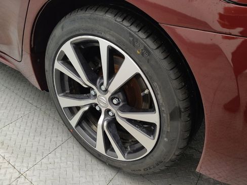 Used 2019 Nissan Maxima Platinum image 31