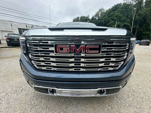 Used 2022 GMC Sierra 1500 Denali w/ Technology Package AWD/4WD image 33