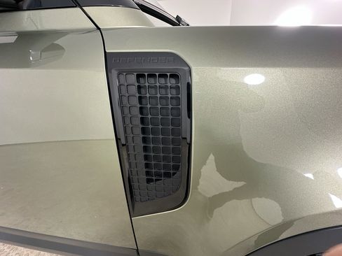 Used 2021 Land Rover Defender 90 First Edition AWD/4WD image 8