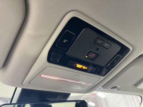 Used 2024 Toyota Grand Highlander AWD image 36