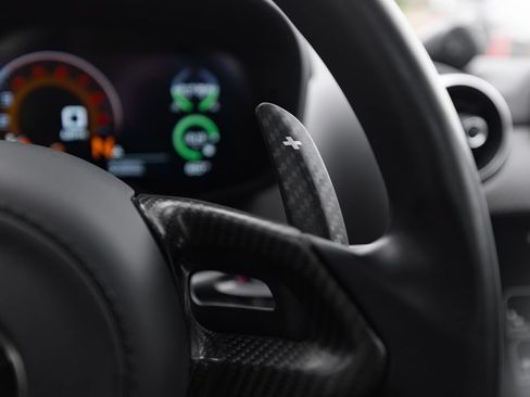 Used 2019 McLaren 570S Spider RWD image 35