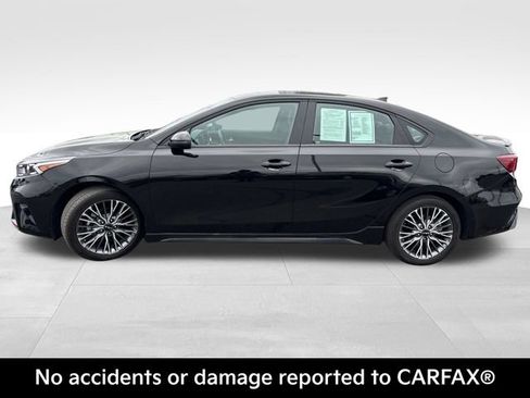 Used 2024 Kia Forte GT-Line w/ GT-Line Premium Package FWD image 4