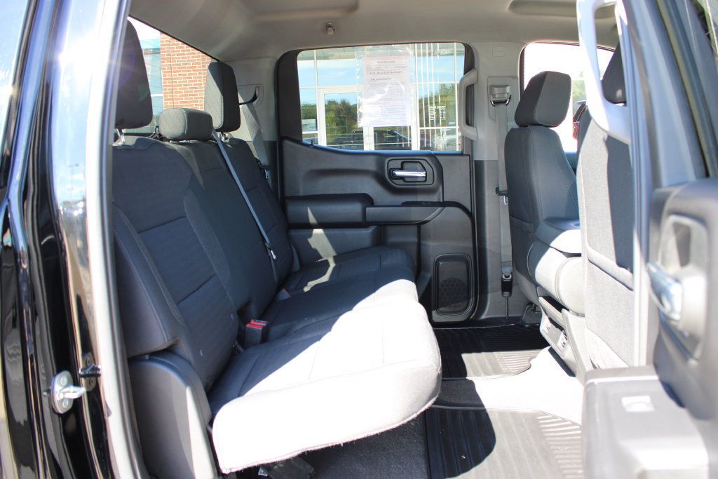 Used 2022 Chevrolet Silverado 1500 Custom w/ LPO, Dark Essentials Package AWD/4WD image 37
