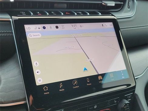 New 2025 Jeep Grand Cherokee L Limited w/ Black Appearance Package image 26