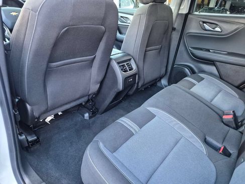 Used 2025 Chevrolet Blazer LT FWD image 25