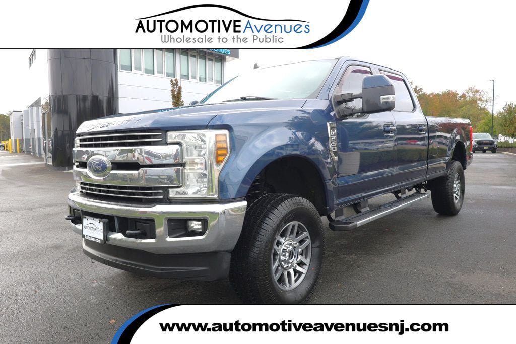 Used 2019 Ford F250 4x4 Crew Cab Super Duty image 1