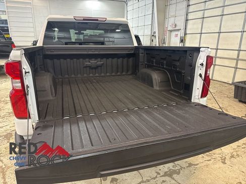 Used 2022 Chevrolet Silverado 1500 LT Trail Boss w/ Bed Protection Package image 22