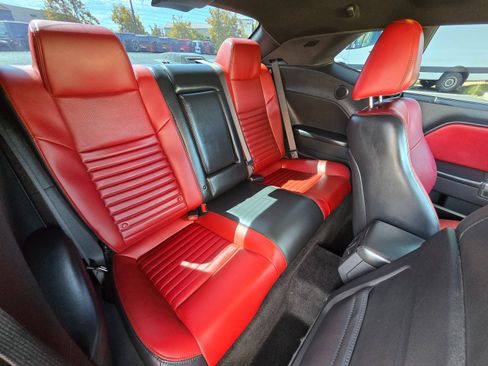Used 2013 Dodge Challenger R/T RWD image 30