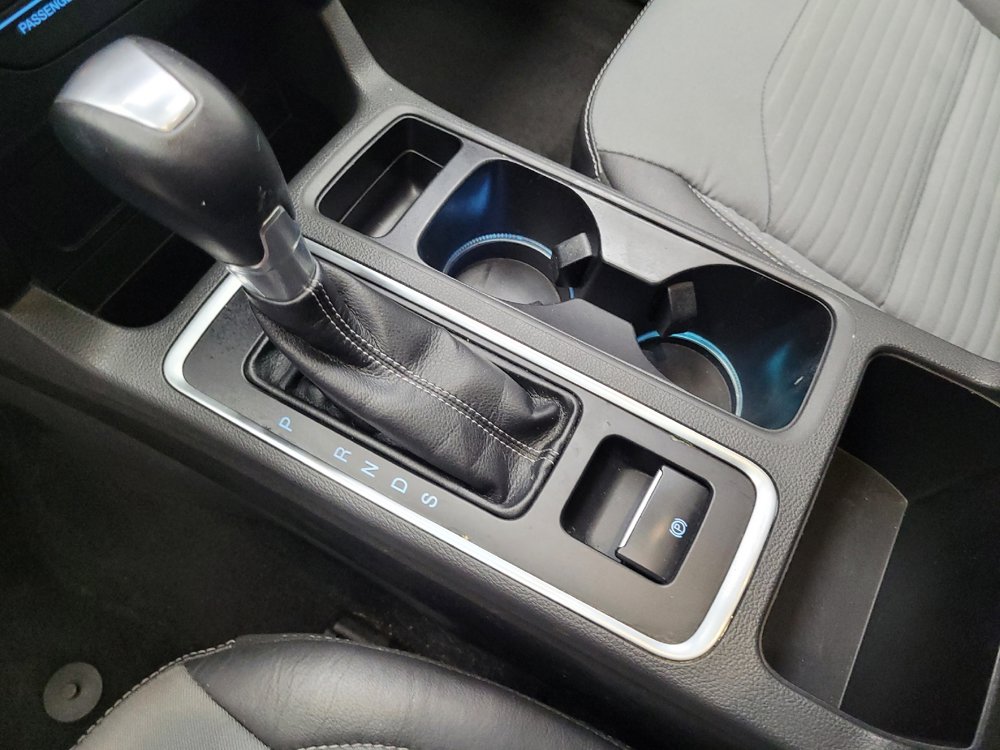 Used 2017 Ford Escape Titanium FWD image 26