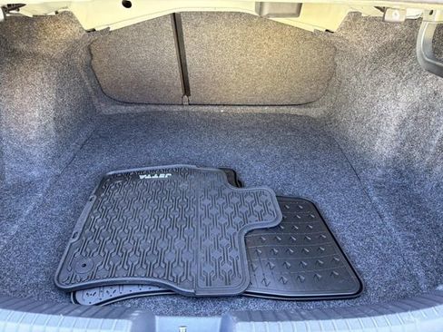 Certified 2024 Volkswagen Jetta SE w/ Panoramic Sunroof Package image 5