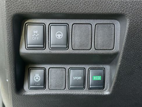 Used 2021 Nissan Rogue Sport SL w/ Premium Package FWD image 16