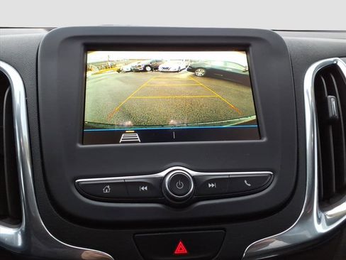 Used 2019 Chevrolet Equinox LT image 18