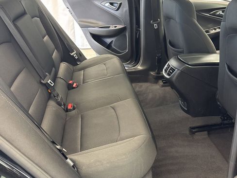 Used 2018 Chevrolet Malibu LT FWD image 34