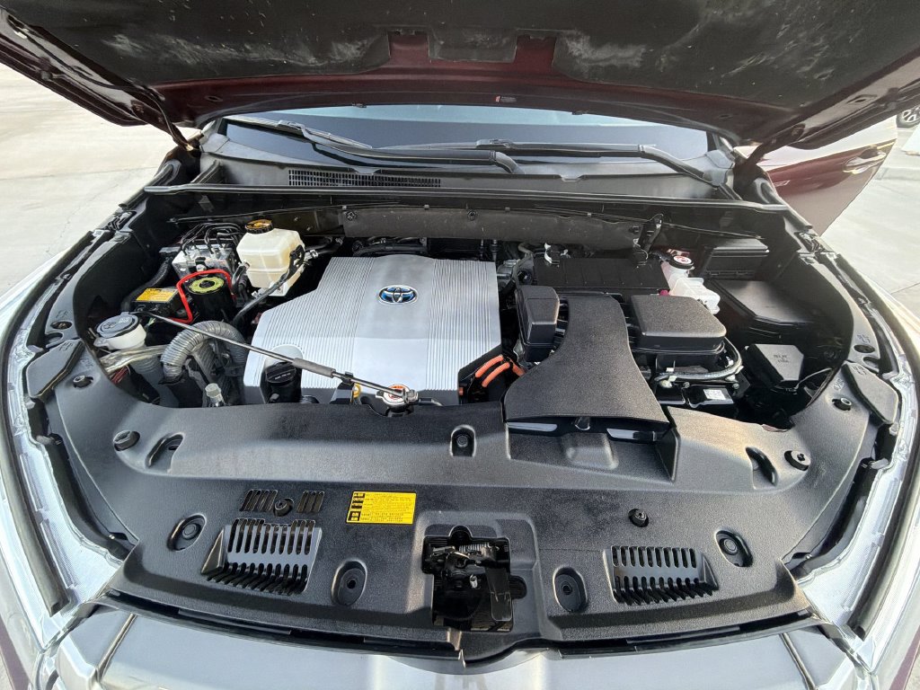 Used 2019 Toyota Highlander XLE AWD/4WD image 34