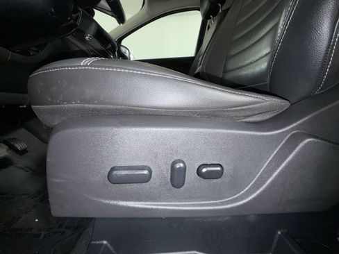 Used 2015 Ford Escape Titanium FWD image 14