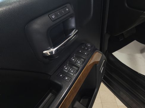 Used 2015 Chevrolet Silverado 1500 LTZ w/ LTZ Plus Package AWD/4WD image 11