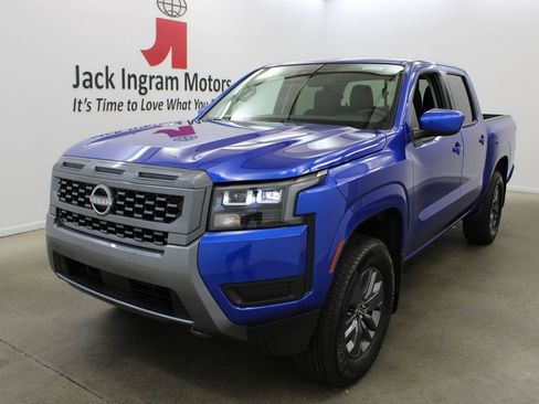 New 2026 Nissan Frontier SV w/ SV Convenience Package AWD/4WD image 2