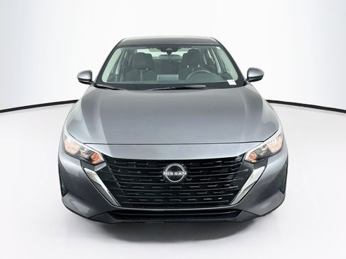 Used 2025 Nissan Sentra SV FWD image 2