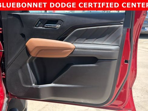 Used 2024 GMC Canyon AT4 w/ Technology Package AWD/4WD image 19
