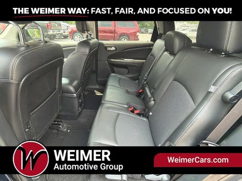 Used 2019 Dodge Journey Crossroad w/ Nav & Sun Group AWD/4WD image 13