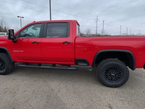New 2026 Chevrolet Silverado 2500 ZR2 image 7