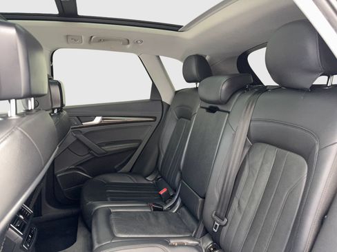 Used 2019 Audi Q5 2.0T Premium Plus w/ Premium Plus Package AWD/4WD image 37