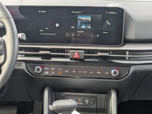 New 2026 Kia Sportage SX FWD image 19