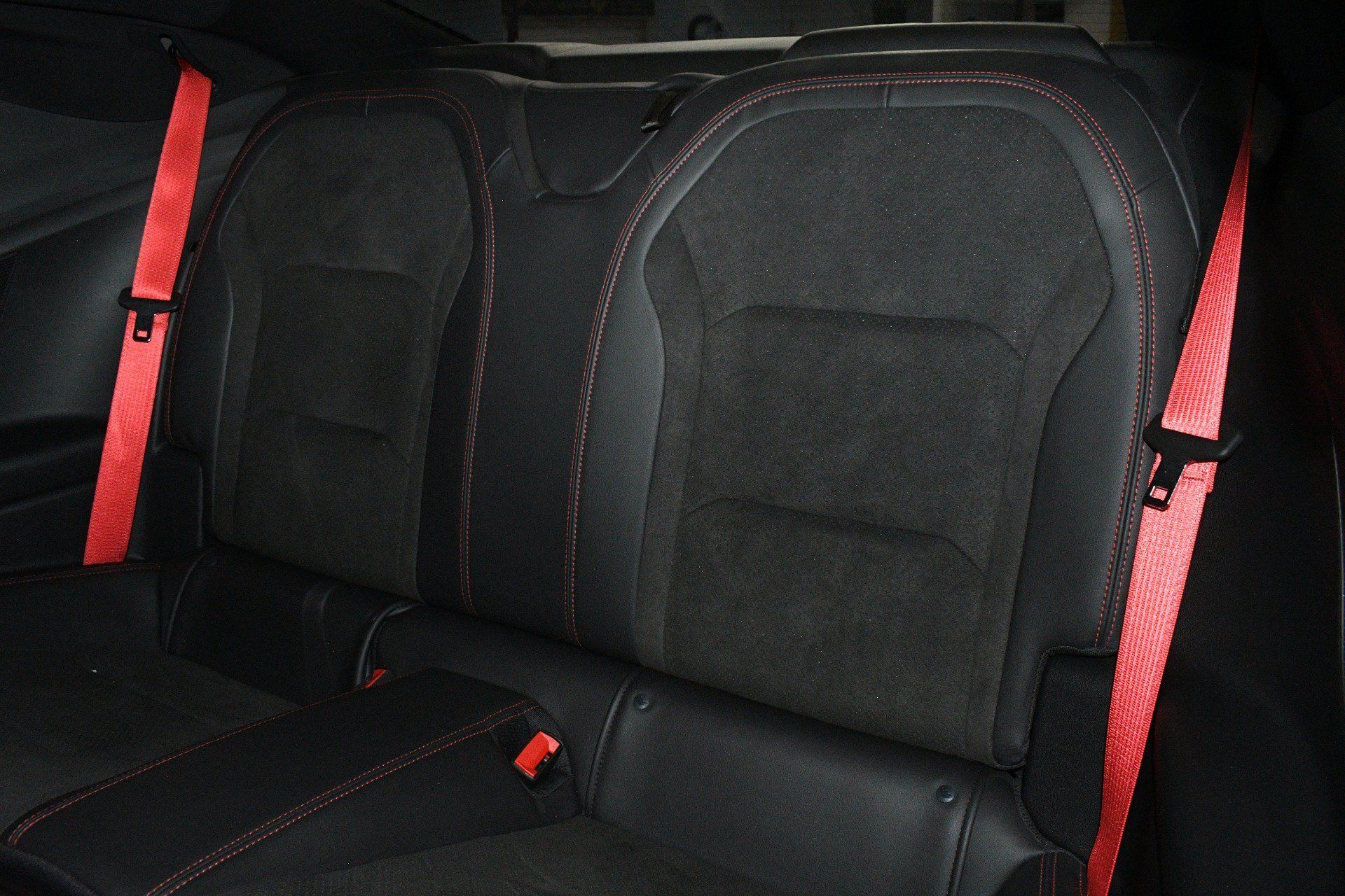 Used 2020 Chevrolet Camaro ZL1 RWD image 17