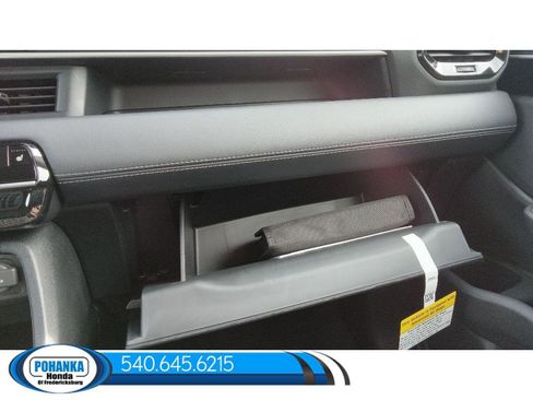 New 2025 Honda Pilot Touring image 24