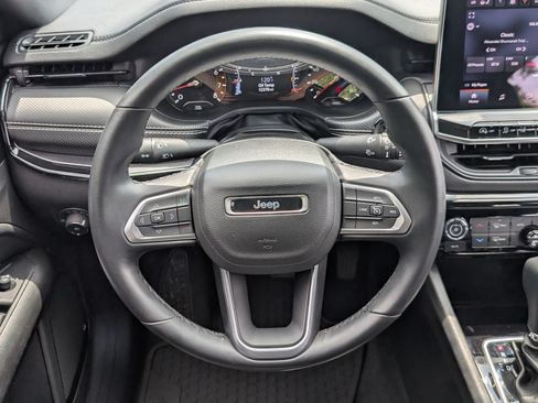 Used 2022 Jeep Compass Latitude w/ Convenience Group FWD image 23