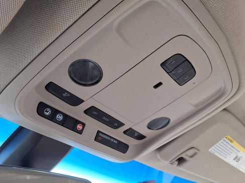 Used 2014 Cadillac XTS image 25