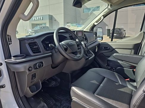 New 2025 Ford Transit 250 Low Roof w/ Load Area Protection Package RWD image 4