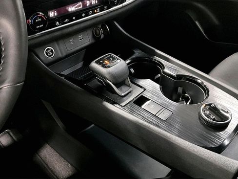 Used 2023 Nissan Rogue SV w/ SV Premium Package image 17