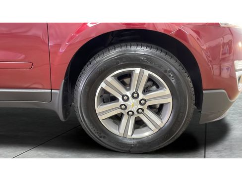 Used 2015 Chevrolet Traverse LT FWD image 20