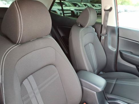Certified 2024 Hyundai Venue SEL FWD image 12